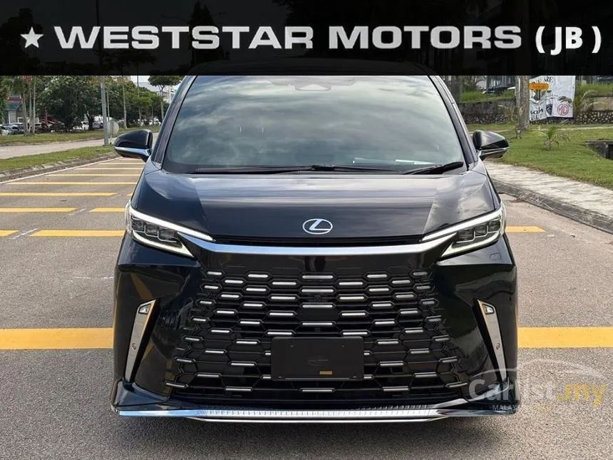 2024 Lexus LM 500h Version L 6 Seater MPV