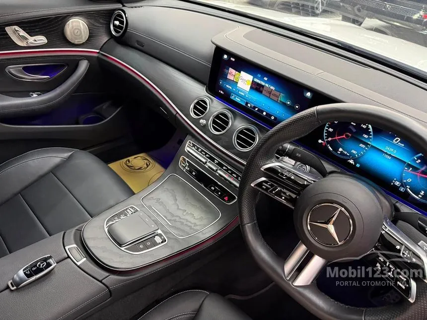 2023 Mercedes-Benz E300 AMG Line Sedan