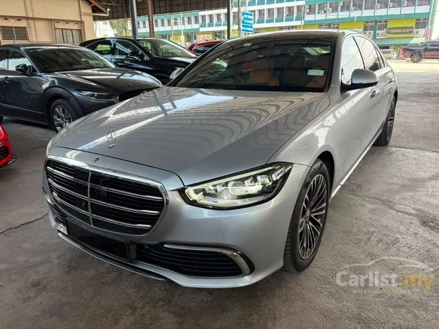 2022 Mercedes-Benz S580e Sedan