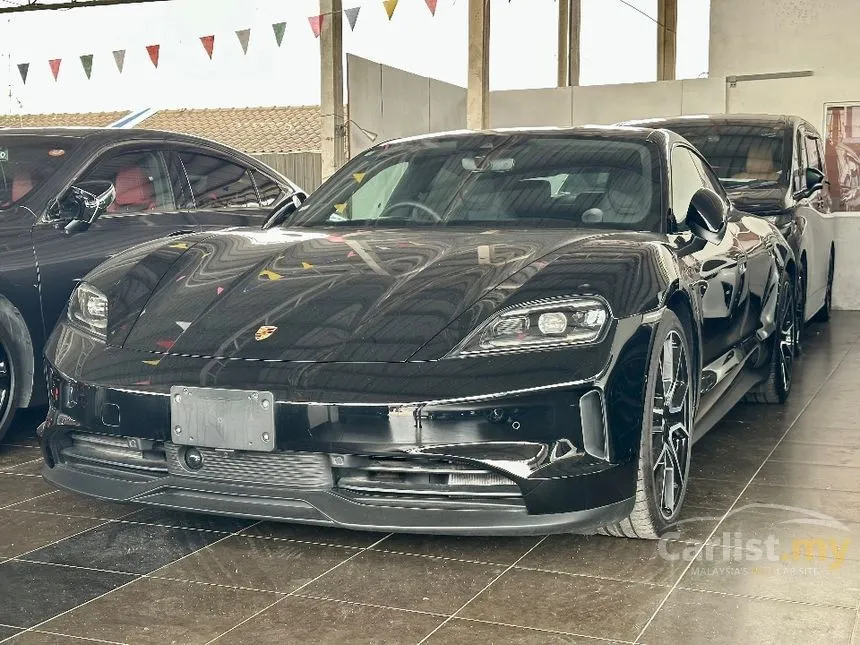 2025 Porsche Taycan Sedan