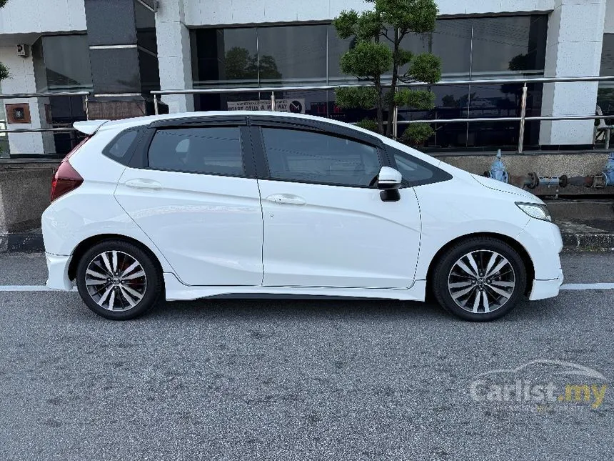2017 Honda Jazz V Hatchback