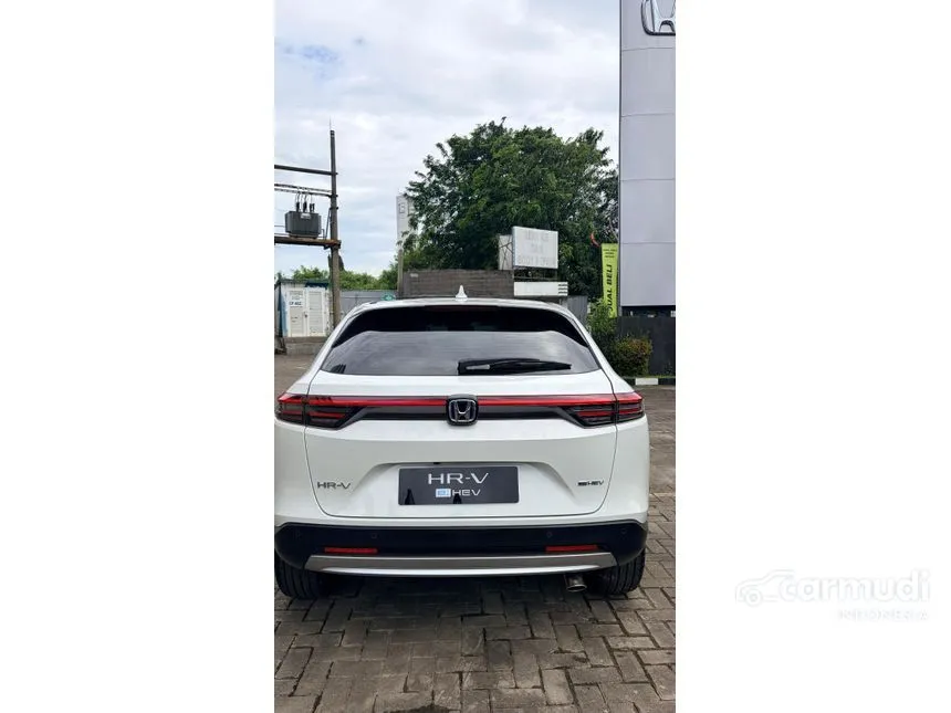 2025 Honda HR-V e:HEV SUV