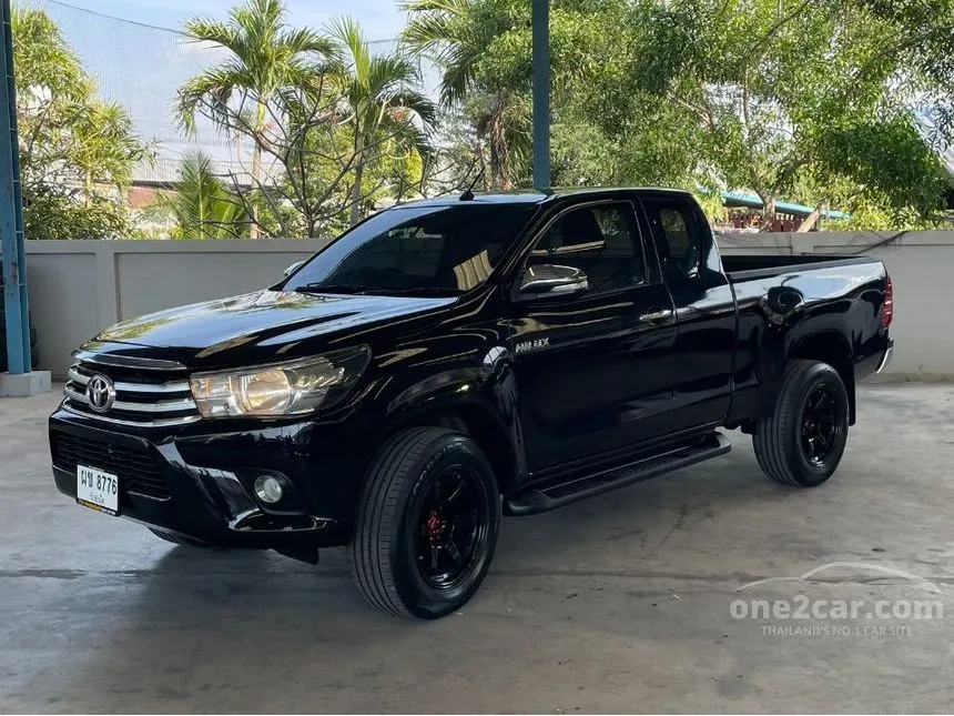 2017 Toyota HILUX REVO E Prerunner Smart Cab Pickup