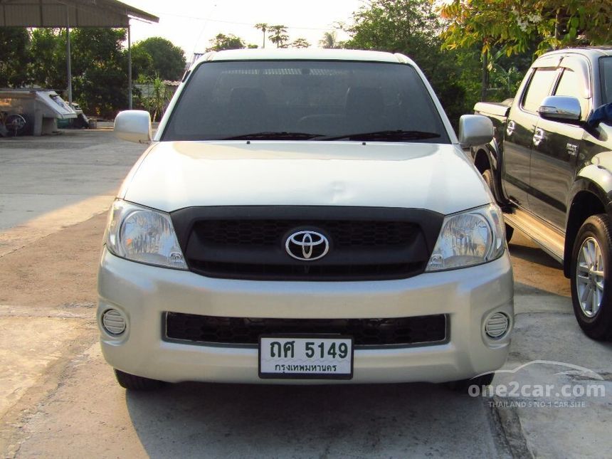 2010 Toyota Hilux Vigo J Pickup