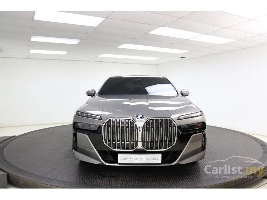 2024 BMW 750e xDrive M Sport Pure Excellence Sedan
