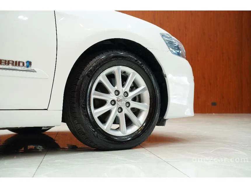 2011 Toyota CAMRY Hybrid Sedan