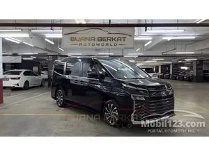 2022 Toyota Voxy 2.0 (Premium Color) MPV