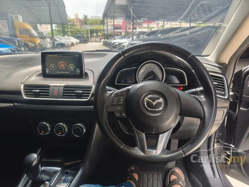2015 Mazda 3 SKYACTIV-G Hatchback