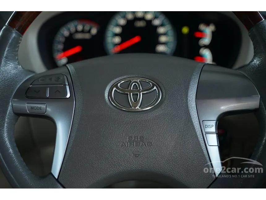 2015 Toyota Innova V Wagon