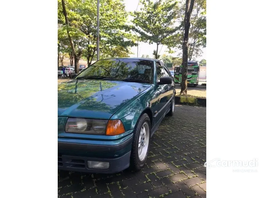 1996 BMW 318i E36 1.8 Manual Sedan