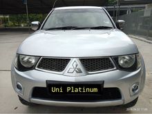 2012 Mitsubishi Triton 2.5 VGT Pickup Truck 4X4 Turbo Double Cab