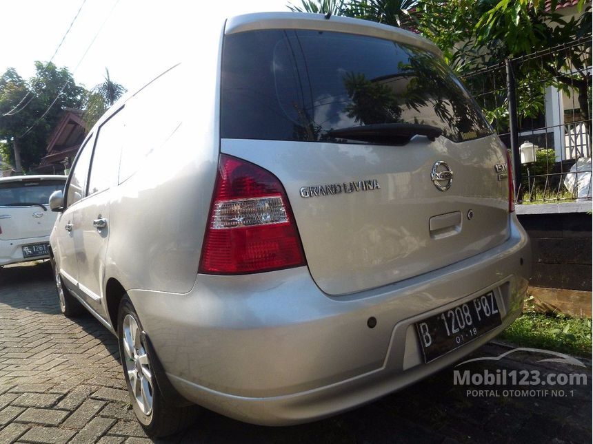 2012 Nissan Grand Livina XV MPV