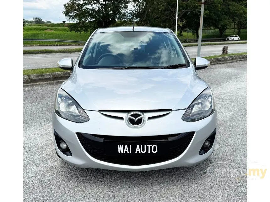 2012 Mazda 2 R Sedan