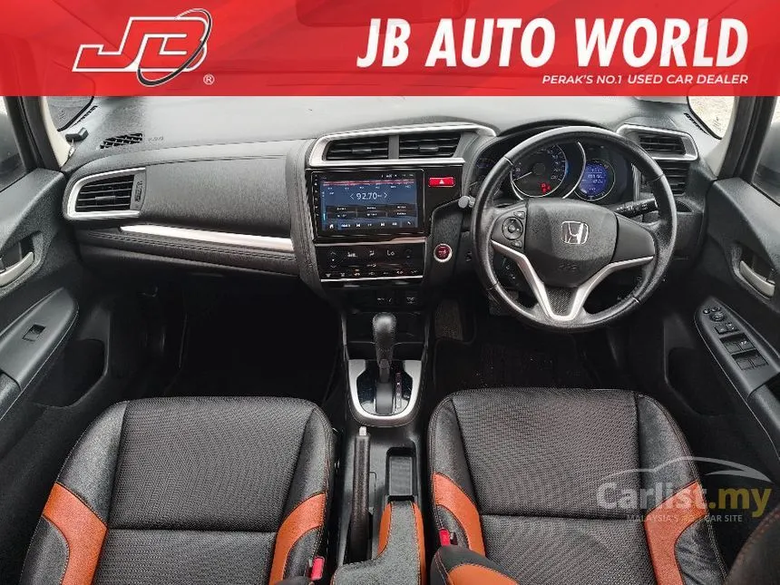 2015 Honda Jazz V Hatchback