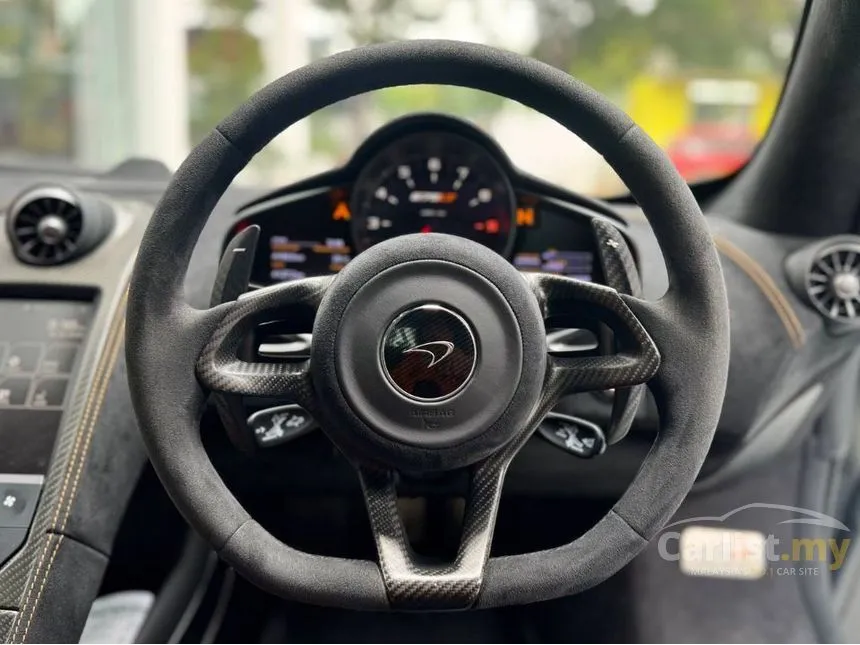 2016 McLaren 675LT Spider Convertible