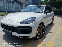 2018 Porsche Cayenne 4.0 Turbo SUV Red interior Unregister
