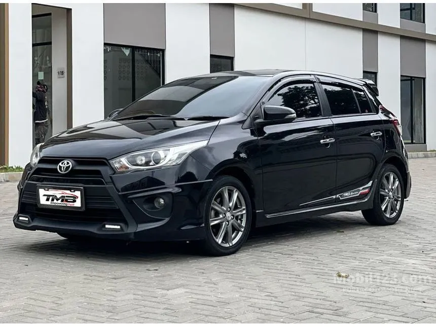 2014 Toyota Yaris S Hatchback