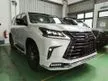 Recon 2019 Lexus LX570 5.7 Black Sequence Sunroof Mark Levinson Sound Surround Camera Xenon Light LED daytime Running Light Cool Box HUD Power Boot SideStep