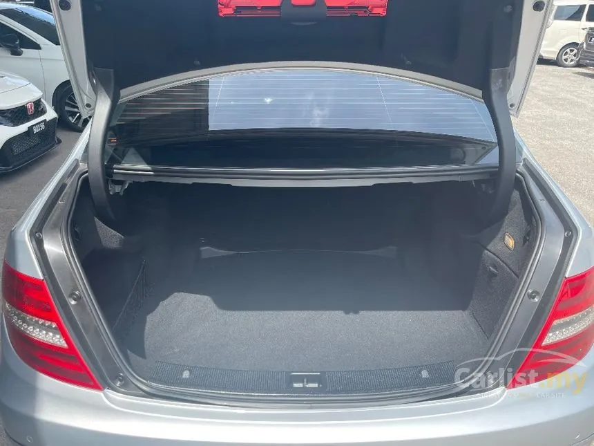 2012 Mercedes-Benz C200 Elegance CGI Sedan