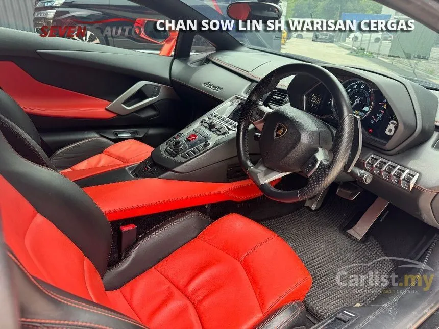 2012 Lamborghini Aventador LP700-4 Coupe