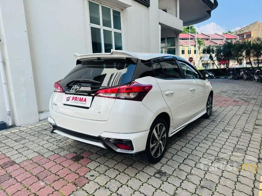 2022 Toyota Yaris E Hatchback