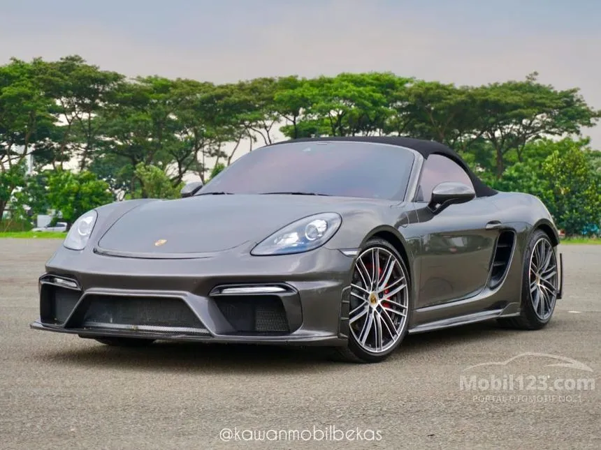 2023 Porsche 718 Boxster S Convertible
