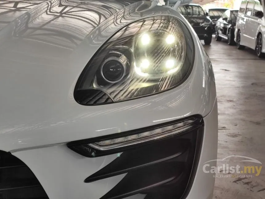 2019 Porsche Macan SUV