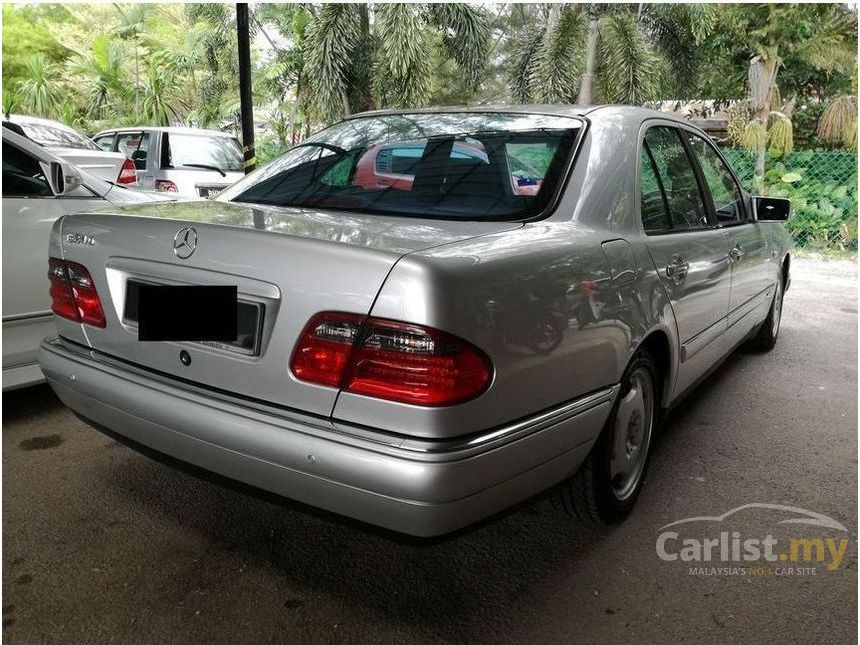 Mercedes-Benz E240 1998 Avantgarde 2.4 in Selangor 