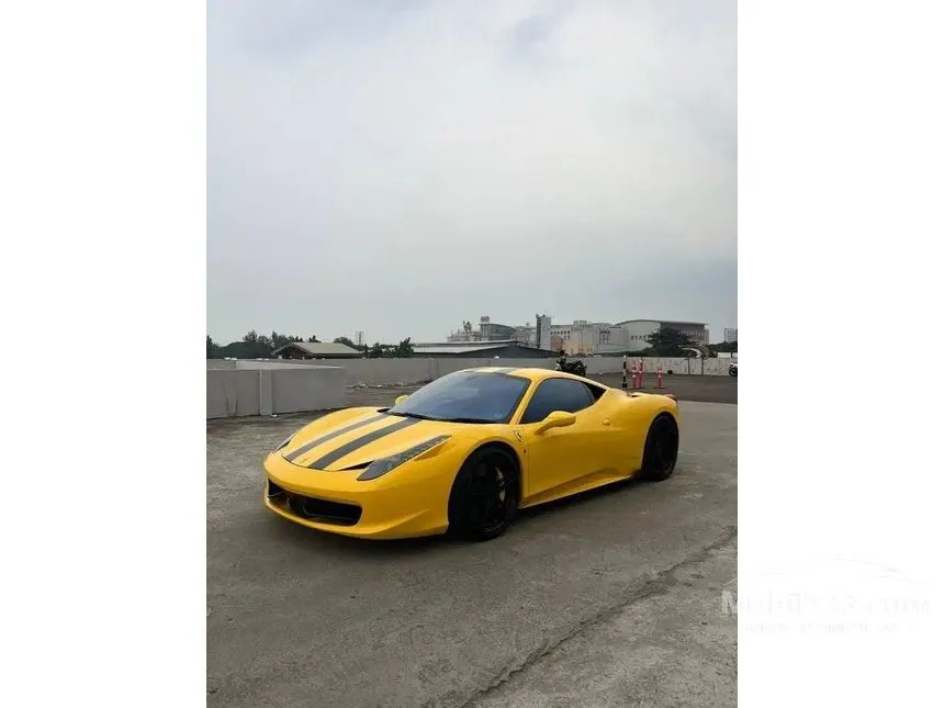 2011 Ferrari 458 Italia Coupe
