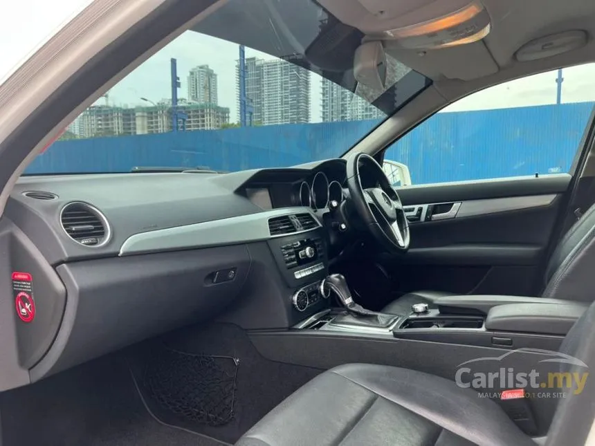 2014 Mercedes-Benz C200 AMG Sports Package CGI Sedan