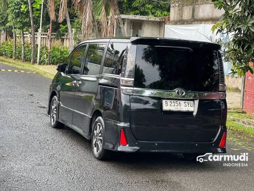 2018 Toyota Voxy MPV