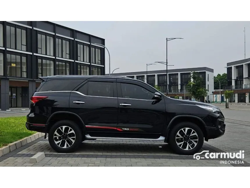 2018 Toyota Fortuner VRZ TRD 4X2 SUV