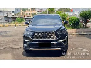 2025 Toyota Kijang Innova Zenix 2.0 Q HV TSS ( Premium Color) MPV