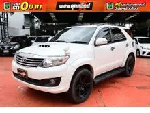 2015 Toyota FORTUNER 3.0 (ปี 12-15) V SUV