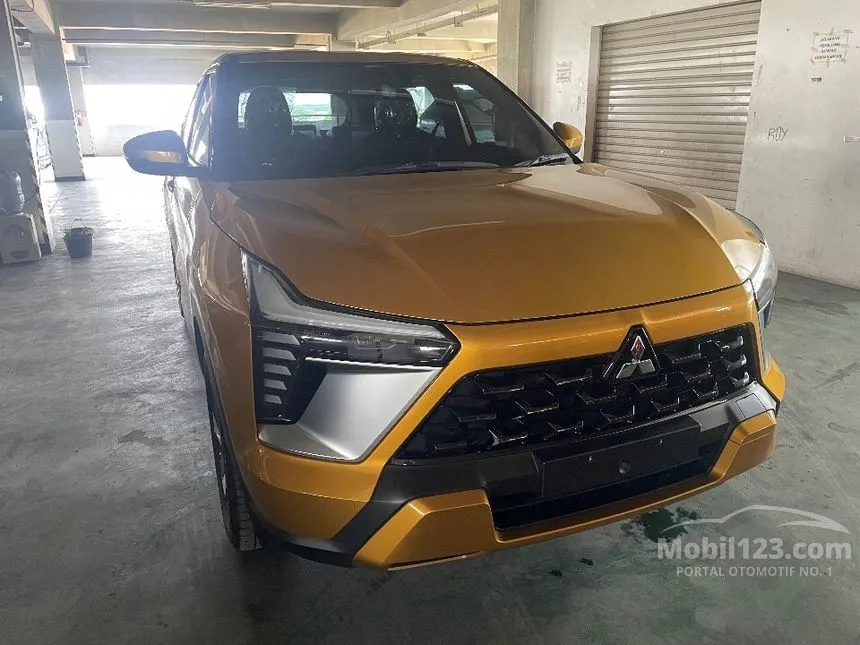 Jual Mobil Mitsubishi XFORCE 2024 Ultimate 1.5 di Jawa Barat Automatic Wagon Emas Rp 361.000.000