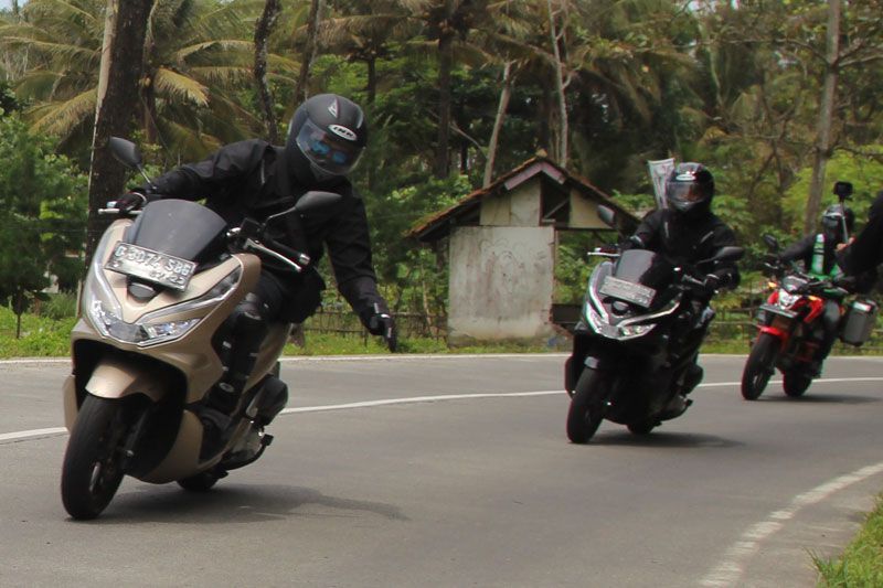 Seksinya Rute Cipatujah-Pangandaran Ditaklukkan Honda PCX150 4