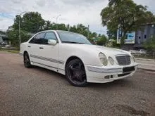 LOAN KEDAI ADA 1996 Mercedes-Benz E230 2.3 Classic Sedan