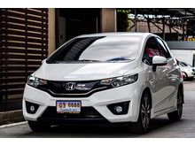 2015 Honda Jazz 1.5 (ปี 14-18) SV i-VTEC Hatchback AT
