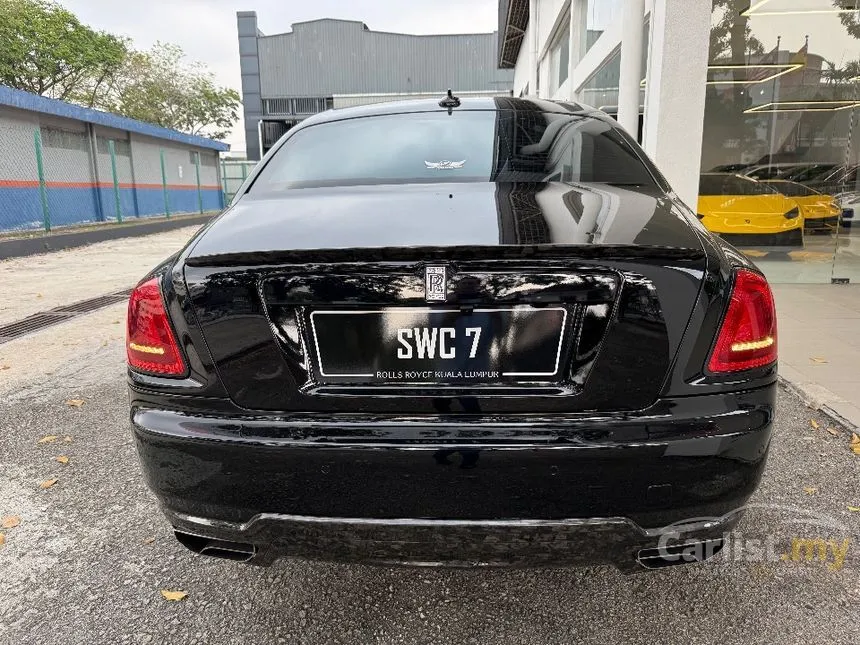 2010 Rolls-Royce Ghost Sedan