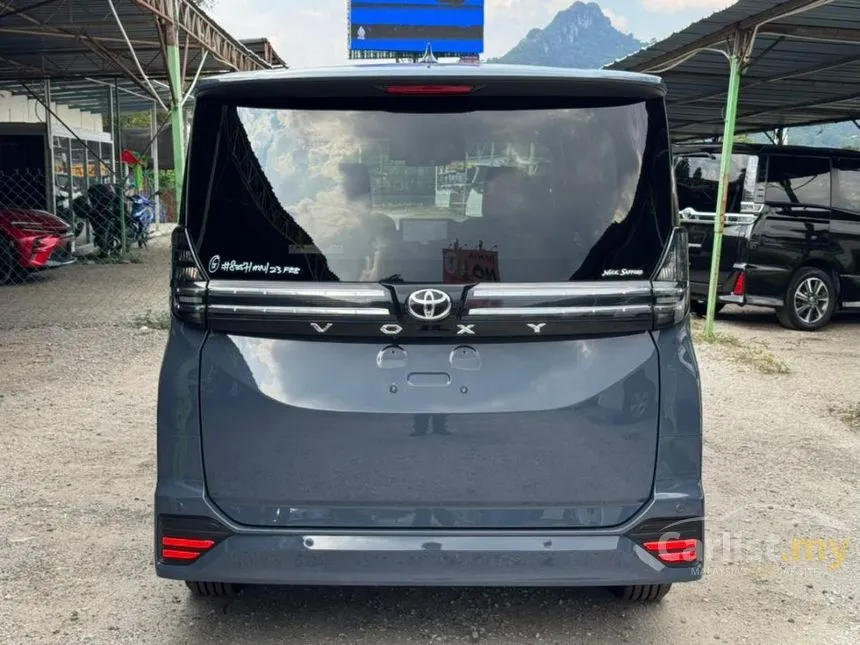 2023 Toyota Voxy S-Z MPV