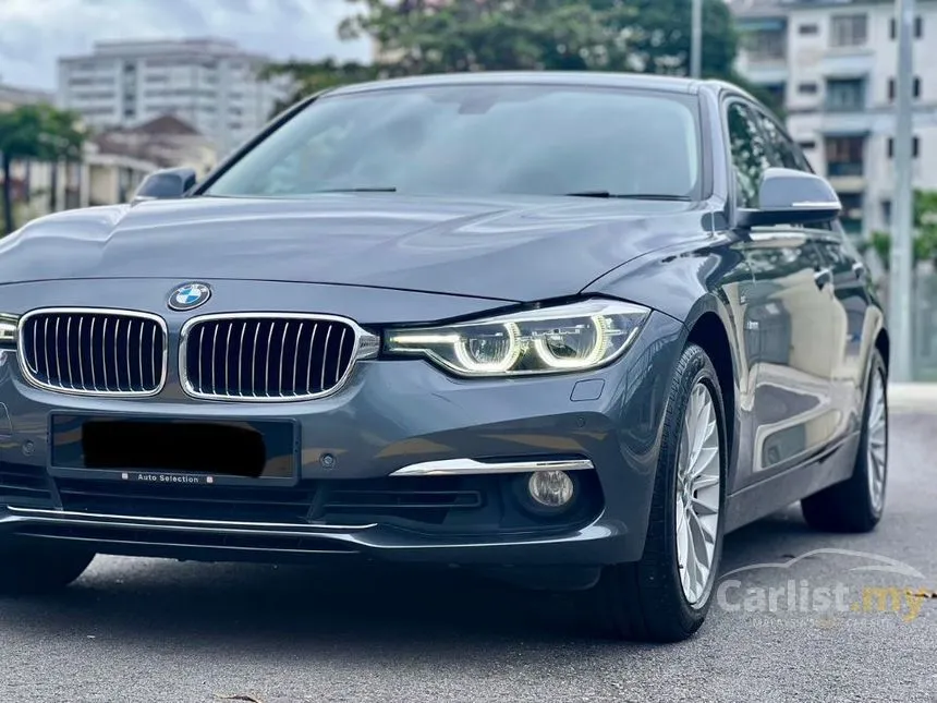 2018 BMW 318i Luxury Sedan