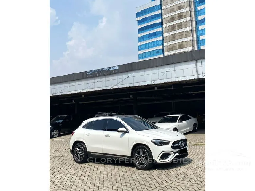 2024 Mercedes-Benz GLA200 AMG Line SUV