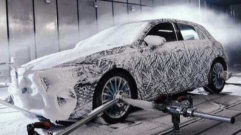 วีดีโอทีเซอร์ 2019 Mercedes-Benz A-Class ทดสอบในอากาศหนาวเหน็บ
