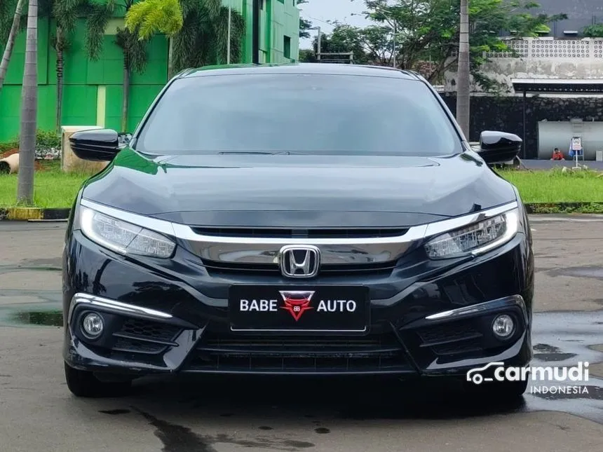 2018 Honda Civic ES Sedan