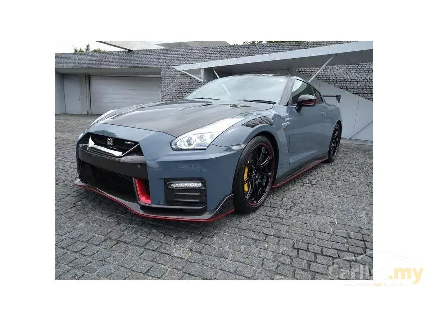 2021 Nissan GT-R Coupe