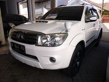 2011 Toyota Fortuner 2.5 G AT terawat dijual di malang