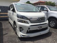 2013 Toyota Vellfire 2.4(A)Golden Eyes Power Boot
