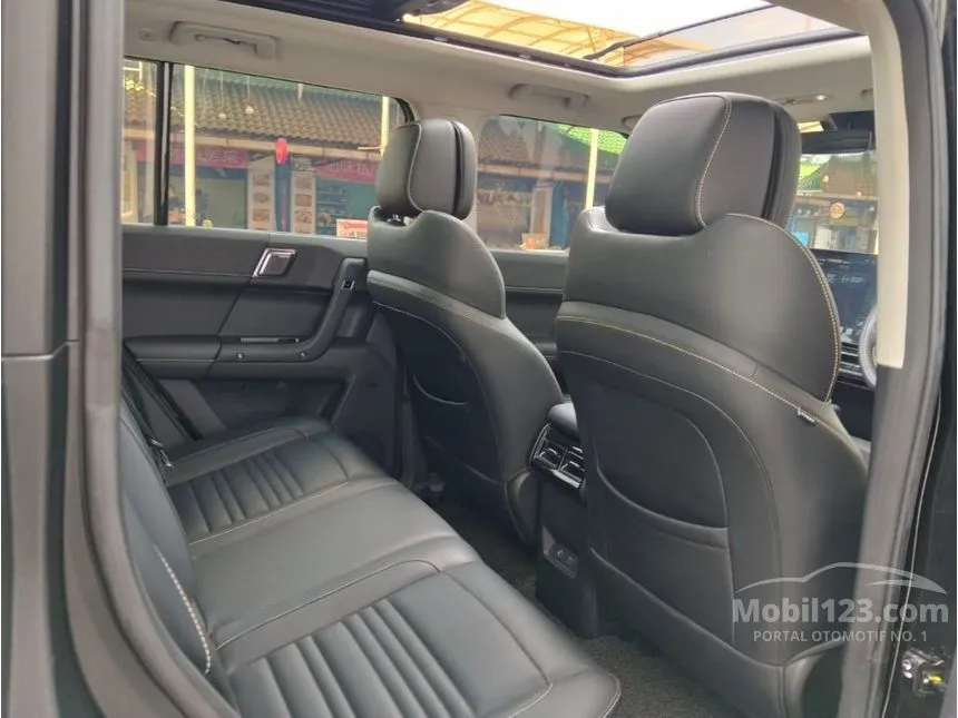 2025 Chery Omoda J6 EV IWD Phantom Edition SUV