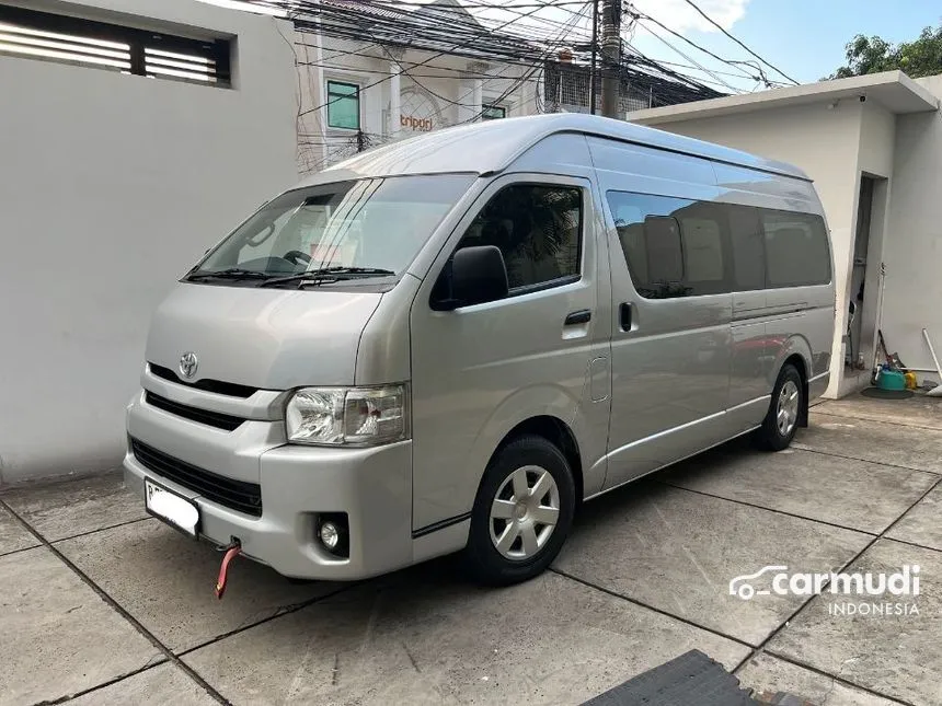 2018 Toyota Hiace Commuter Van