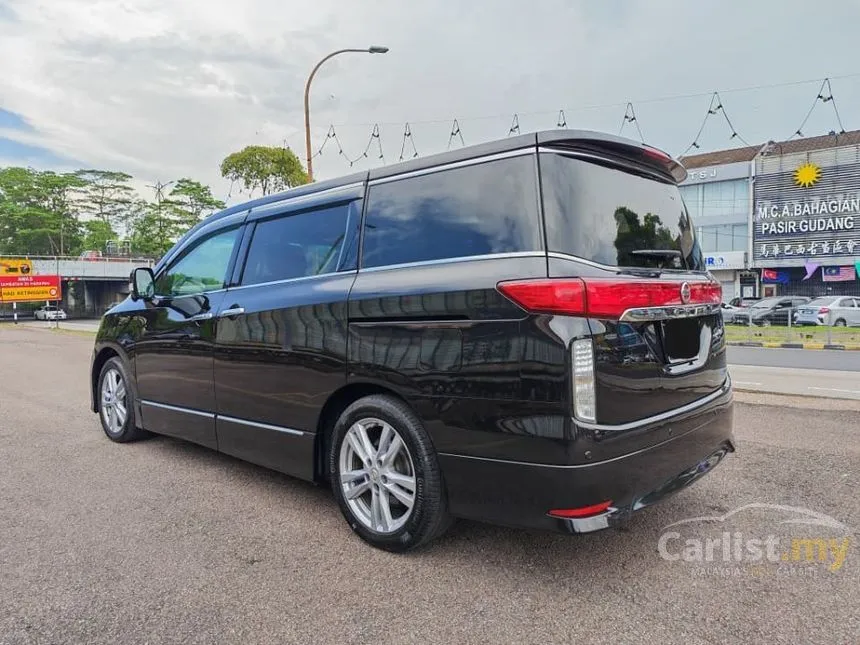 2010 Nissan Elgrand High-Way Star Premium MPV